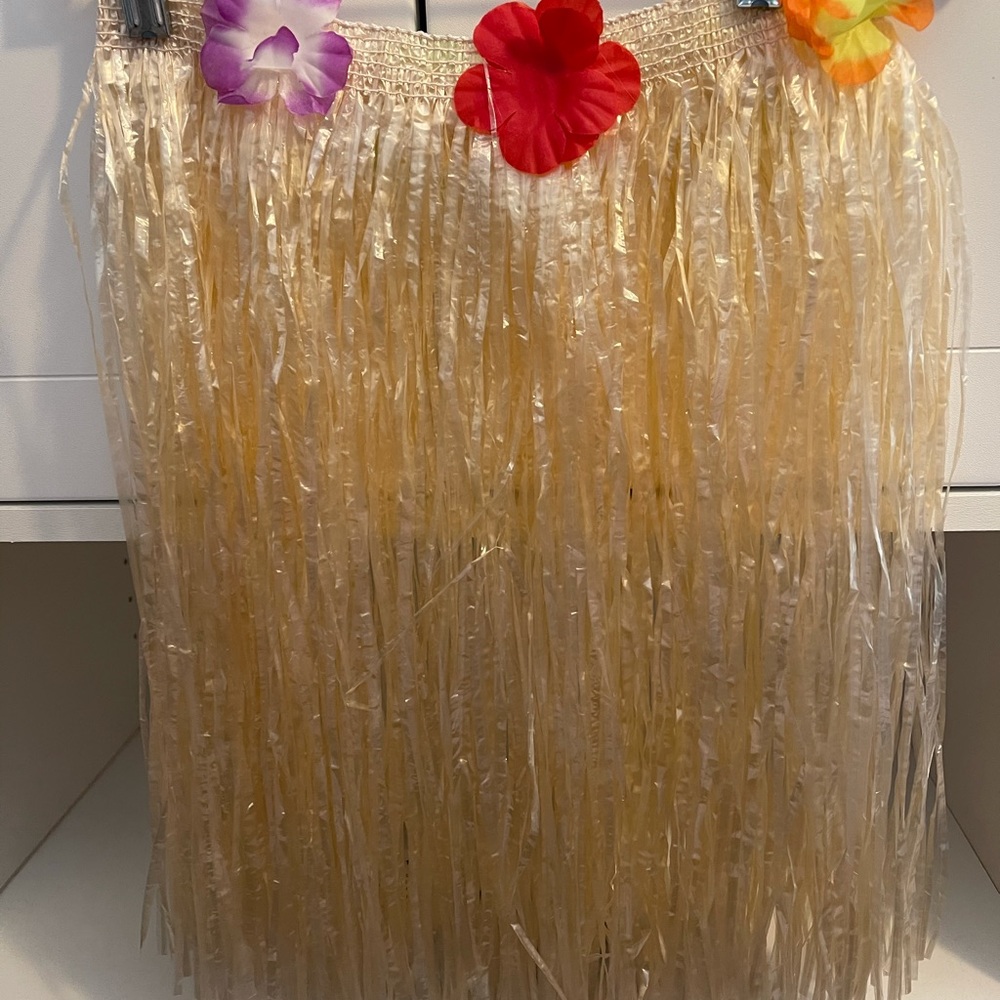 Grass hoola skirt